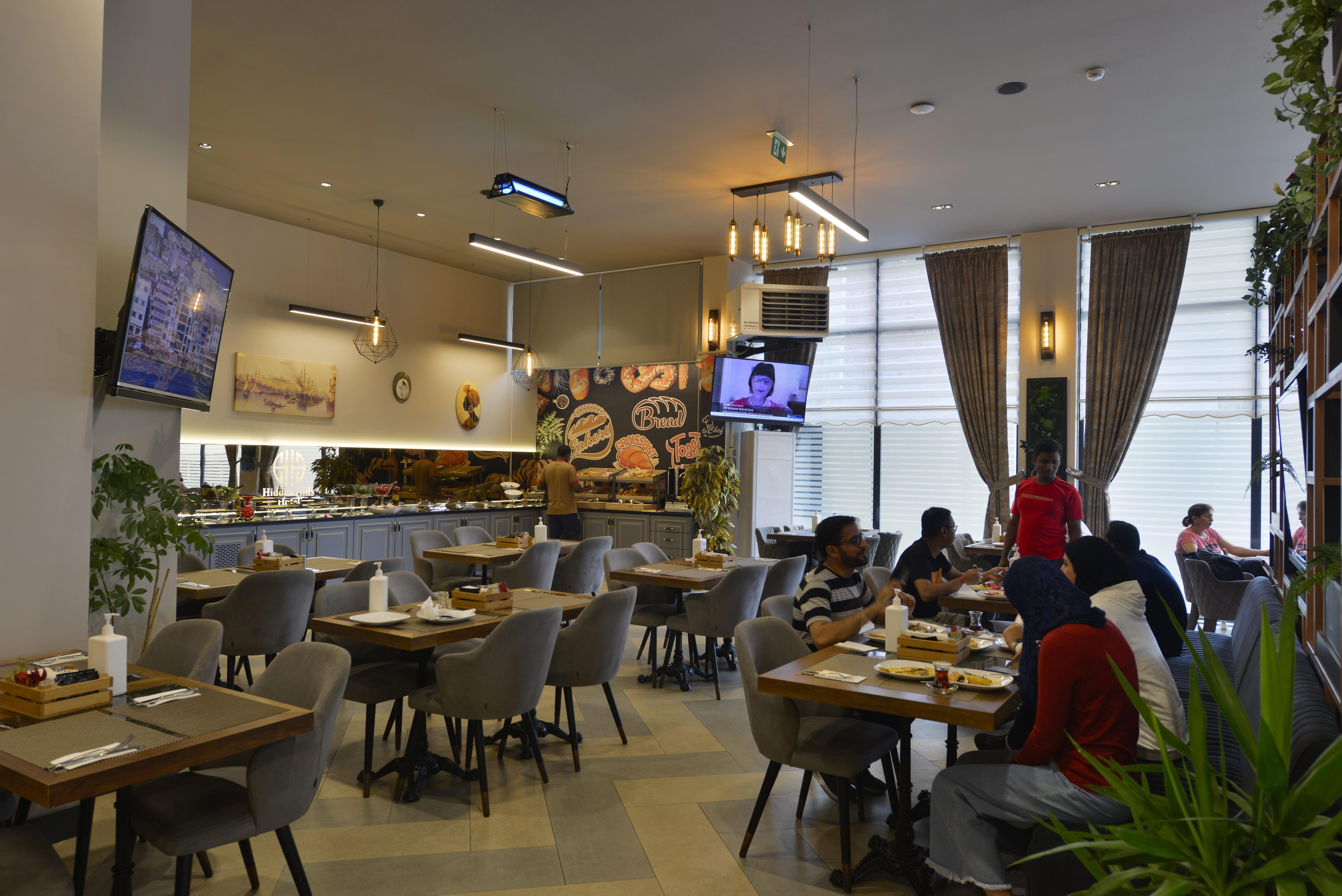 Best Western Premier Hidden Hills Hotel Istanbul Ngoại thất bức ảnh A restaurant in Addis Ababa